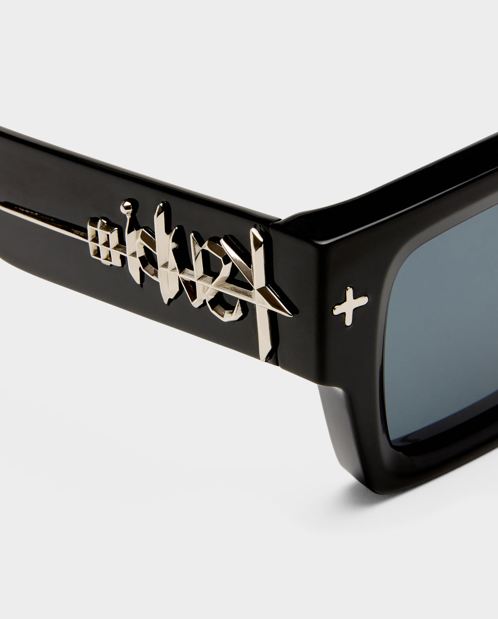 The Kingy Sunglasses Black Eyewear - Black